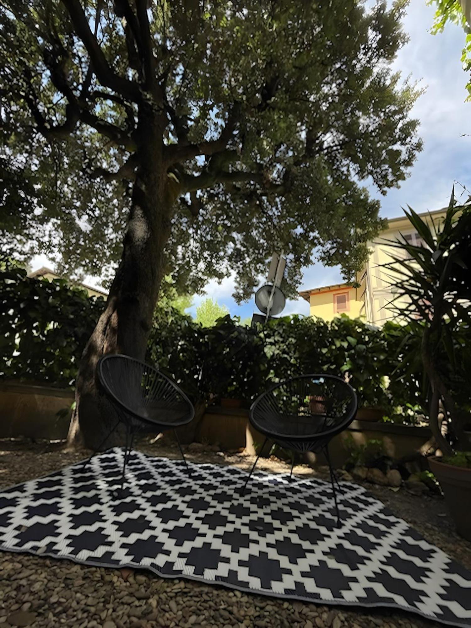 Relax In San Frediano Con Giardino Daire Floransa Dış mekan fotoğraf